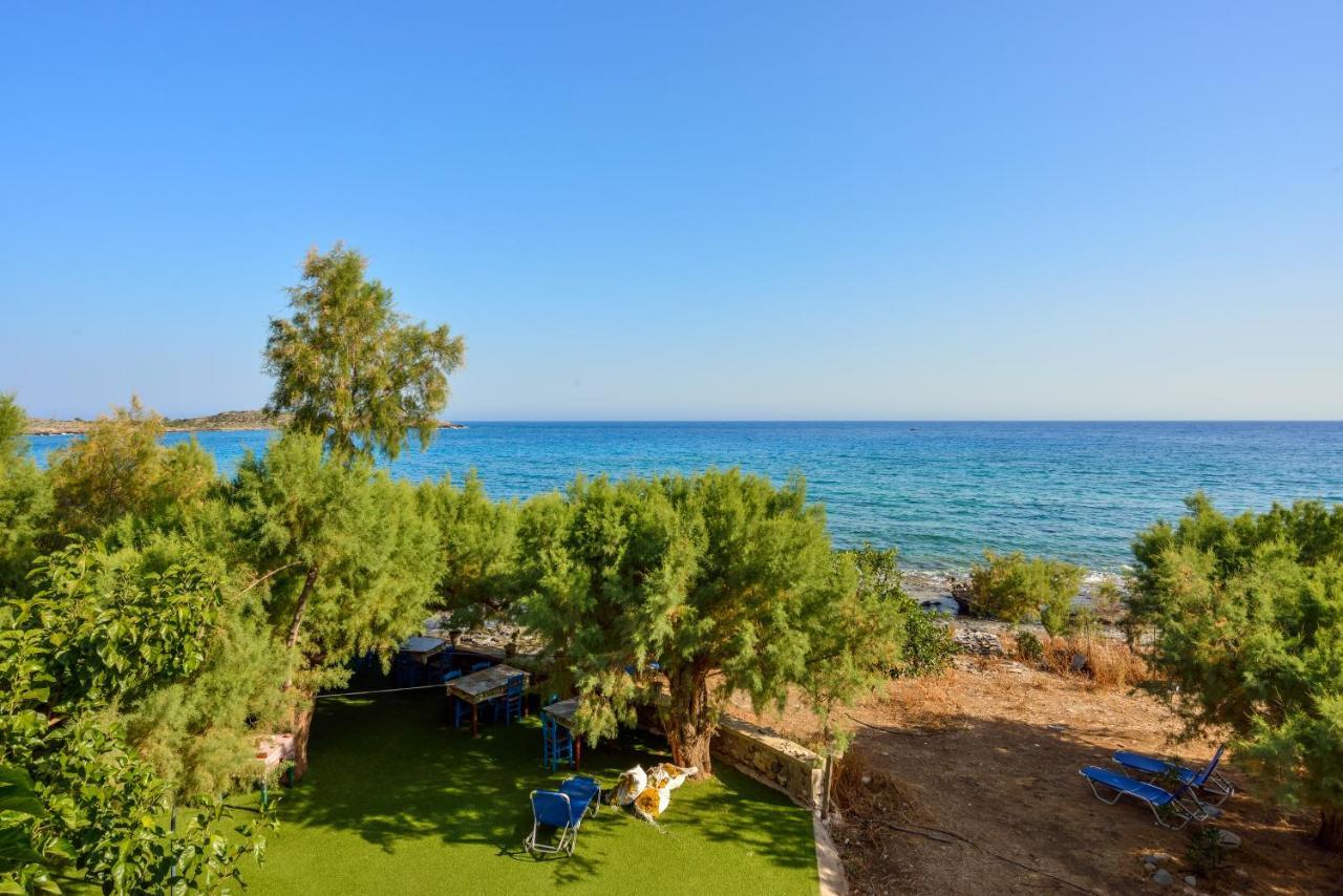 Taverna Akrogiali Loutro Bagian luar foto