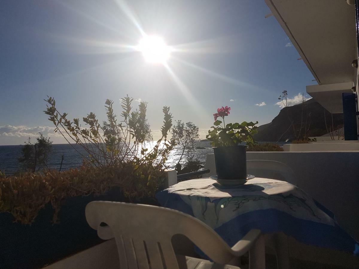 Taverna Akrogiali Loutro Bagian luar foto